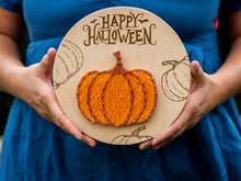 Load image into Gallery viewer, String Art Halloween - Pumpkin